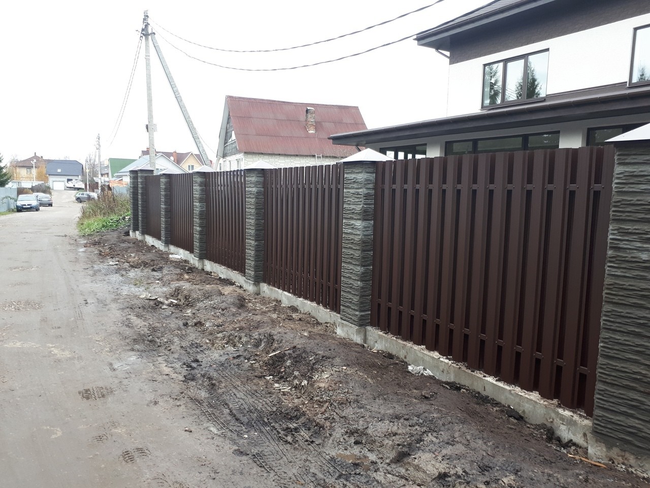 Забор шахматка 40м из штакетника столбы под камень в Парабели