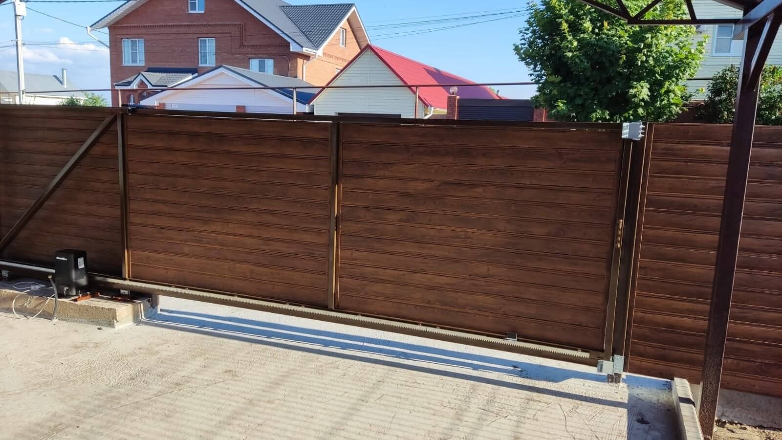 Забор-ранчо из металлопланкена 76м Printech Каштан 2-х сторонний фото3 в Парабели